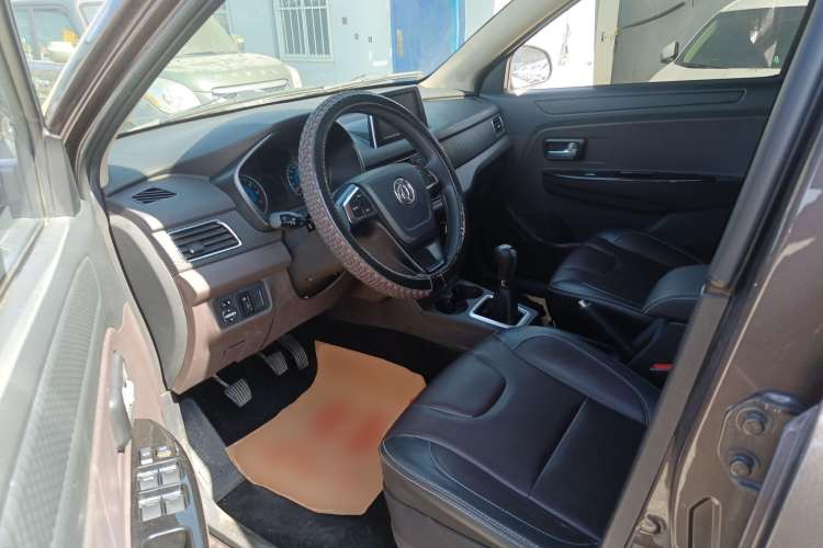 Used Dongfeng Fengon 330 2019 1.5L 330S Manual Comfort Version China VI Standard Driver Seat