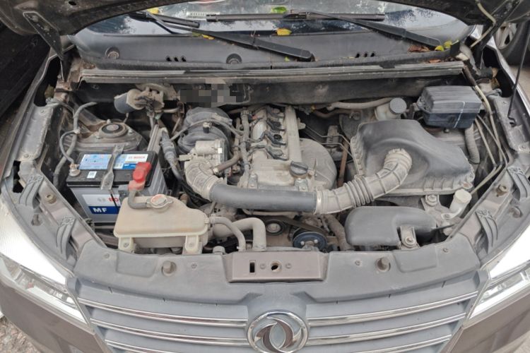 Used Dongfeng Fengon 330 2019 1.5L 330S Manual Comfort Version China VI Standard Engine Bay