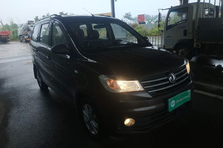 Used Dongfeng Fengon 330 2019 1.5L 330S Manual Comfort Version China VI Standard Exterior 2