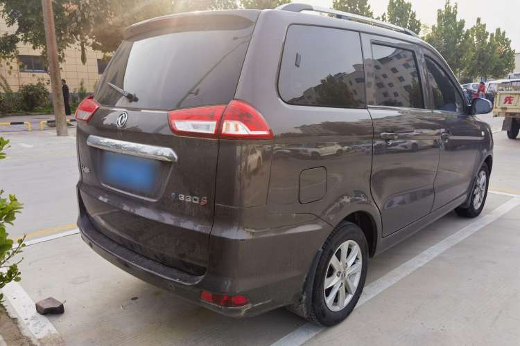 Used Dongfeng Fengon 330 2019 1.5L 330S Manual Comfort Version China VI Standard Exterior 4
