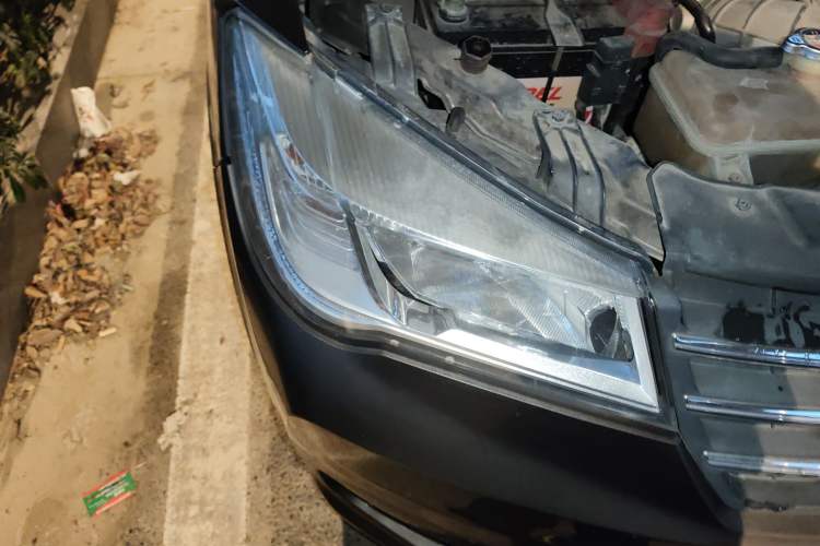 Used Dongfeng Fengon 330 2019 1.5L 330S Manual Comfort Version China VI Standard Exterior 6