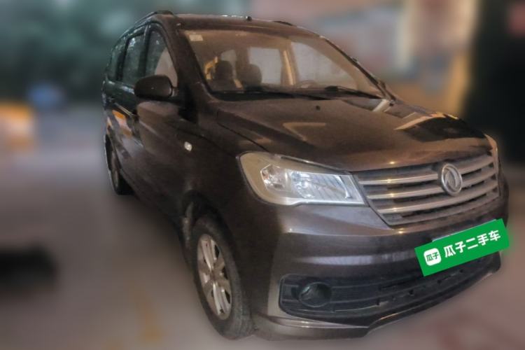 Used Dongfeng Fengon 330 2019 1.5L 330S Manual Luxury Van China VI Standard Front Right 45 Deg