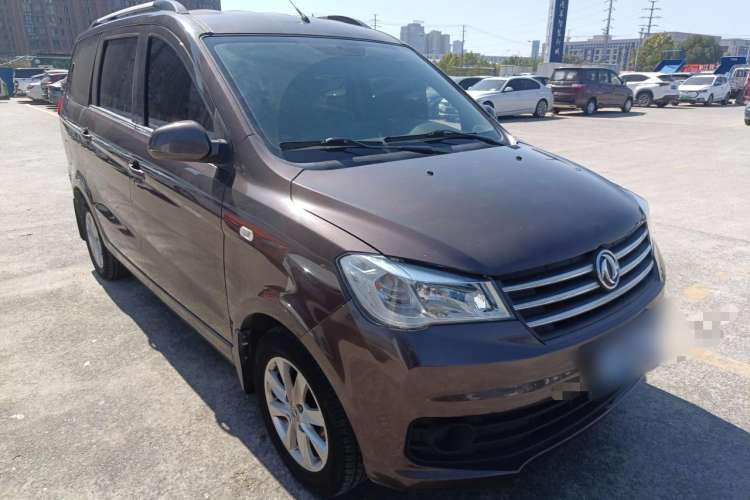 Used Dongfeng Fengon 330 2019 1.5L 330S Manual Comfort Version China VI Standard Front Right 45 Deg