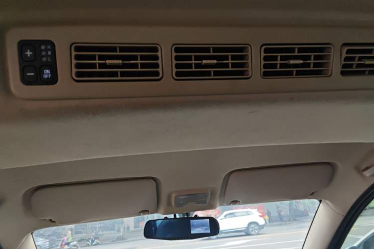 Used Dongfeng Fengon 330 2019 1.5L 330S Manual Comfort Version China VI Standard Headliner