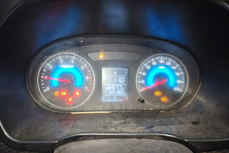 Used Dongfeng Fengon 330 2019 1.5L 330S Manual Comfort Version China VI Standard Instrument Cluster