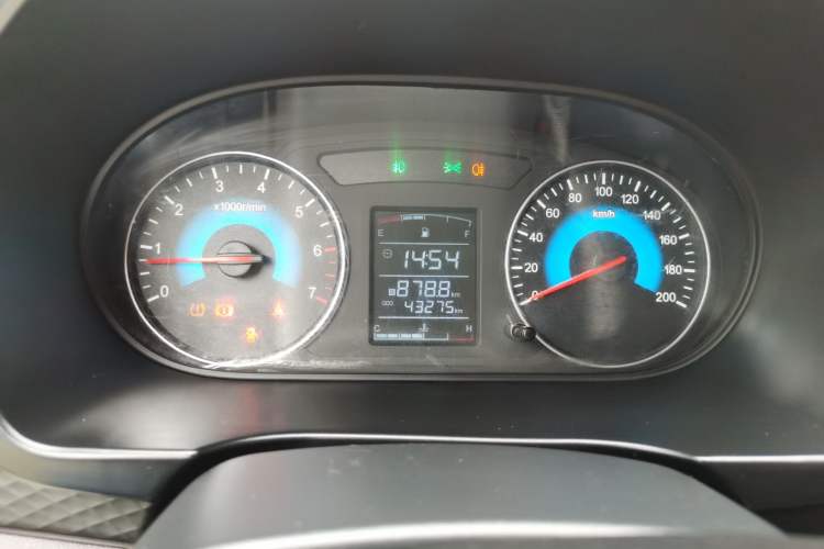 Used Dongfeng Fengon 330 2019 1.5L 330S Manual Comfort Version China VI Standard Instrument Cluster