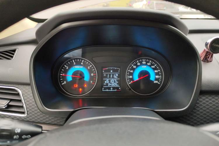 Used Dongfeng Fengon 330 2019 1.5L 330S Manual Comfort Version China VI Standard Instrument Cluster