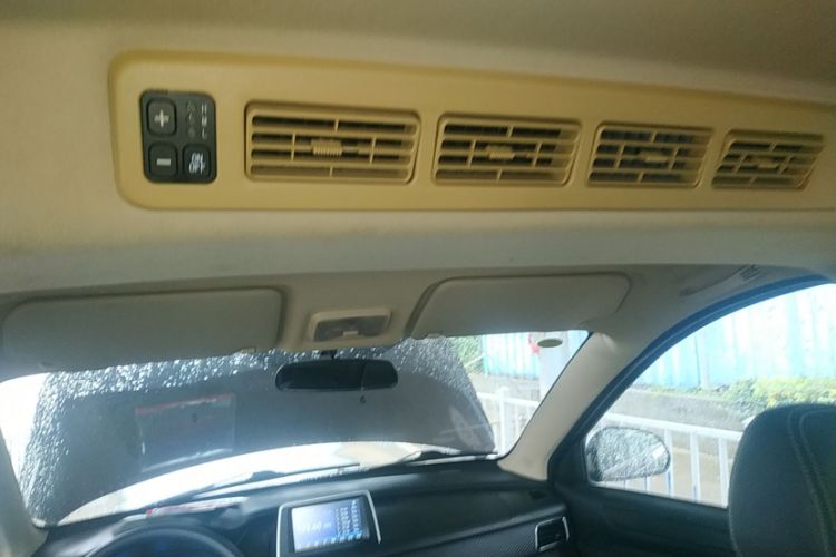 Used Dongfeng Fengon 330 2019 1.5L 330S Manual Comfort Version China VI Standard Interior 8