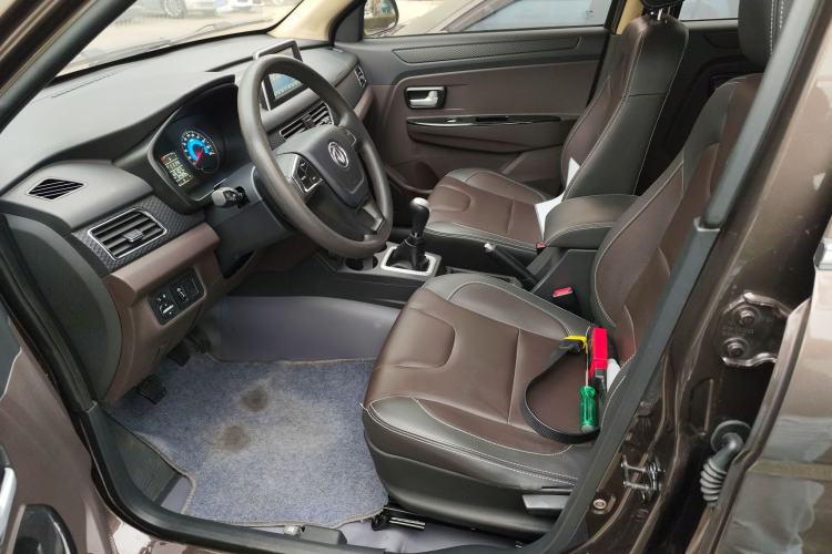 Used Dongfeng Fengon 330 2019 1.5L 330S Manual Comfort Version China VI Standard Left Front Seat