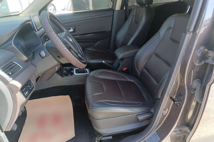Used Dongfeng Fengon 330 2019 1.5L 330S Manual Comfort Version China VI Standard Left Front Seat