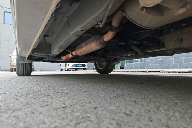 Used Dongfeng Fengon 330 2019 1.5L 330S Manual Comfort Version China VI Standard Left Side Sill