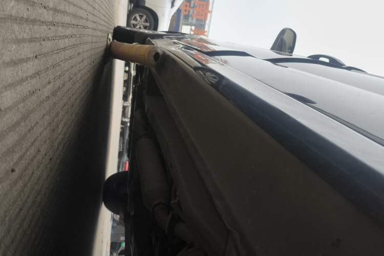 Used Dongfeng Fengon 330 2019 1.5L Manual Utility Grade I China VI Left Side Sill
