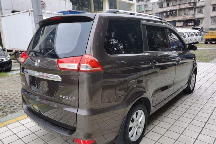 Used Dongfeng Fengon 330 2019 1.5L 330S Manual Comfort Version China VI Standard Rear Right 45 Deg