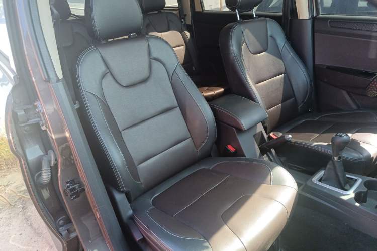 Used Dongfeng Fengon 330 2019 1.5L 330S Manual Comfort Version China VI Standard Right Front Seat