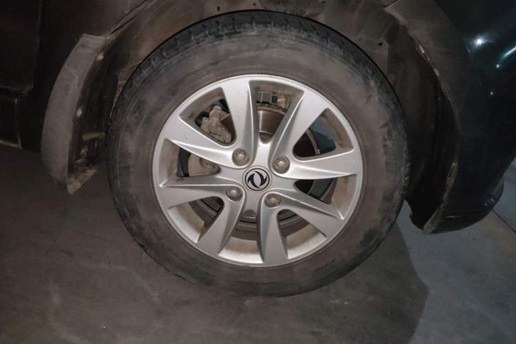 Used Dongfeng Fengon 330 2019 1.5L Manual Practical II China VI Right Front Wheel Hub