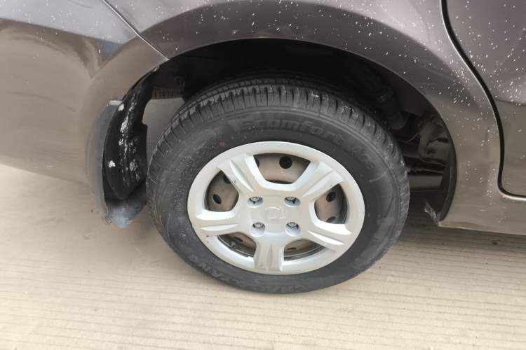 Used Dongfeng Fengon 330 2019 1.5L Manual Utility Grade I China VI Right Rear Wheel Hub