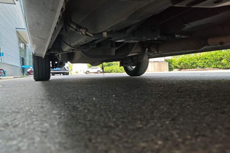 Used Dongfeng Fengon 330 2019 1.5L 330S Manual Comfort Version China VI Standard Right Side Sill