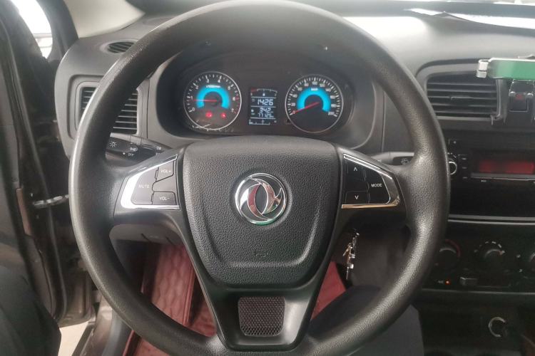 Used Dongfeng Fengon 330 2019 1.5L Manual Practical II China VI Steering Wheel