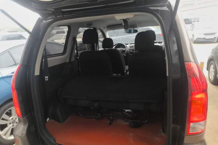 Used Dongfeng Fengon 330 2019 1.5L Manual Utility Grade I China VI Trunk