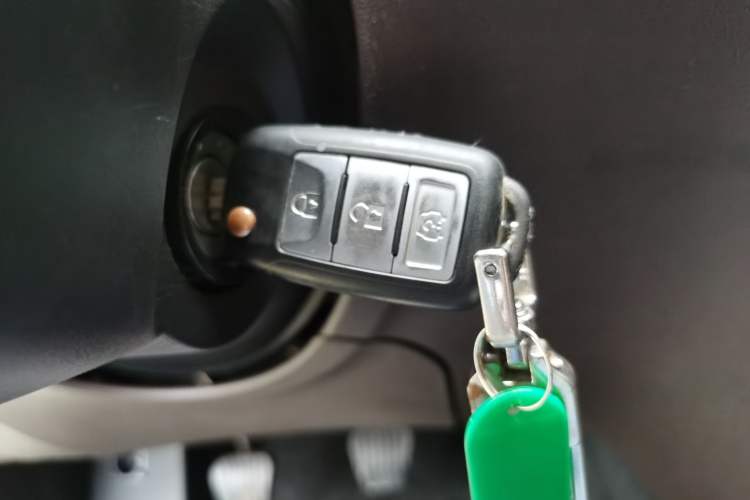 Used Dongfeng Fengon 330 2019 1.5L 330S Manual Comfort Version China VI Standard Vehicle Key
