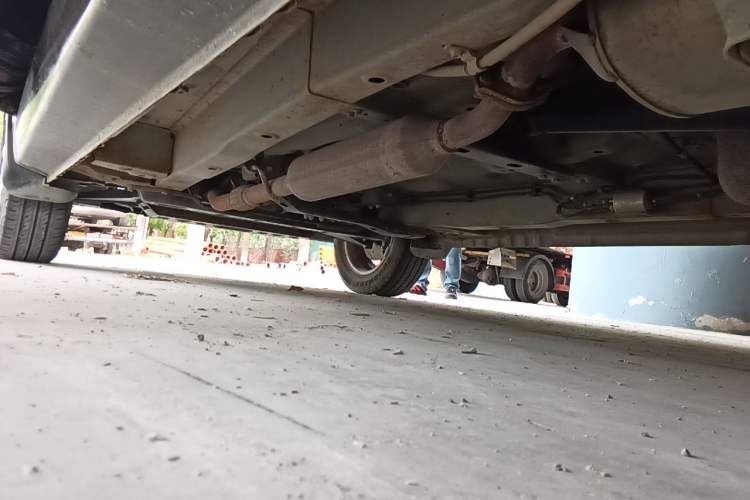Used Dongfeng Fengon 330  Chassis Rear Left