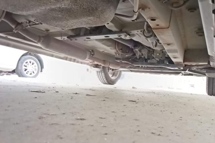 Used Dongfeng Fengon 330  Chassis Rear Right