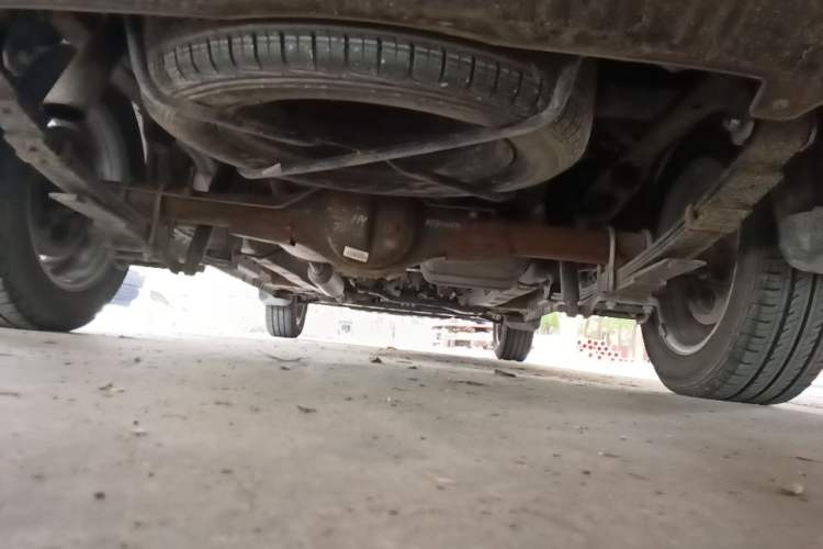 Used Dongfeng Fengon 330  Chassis Rear