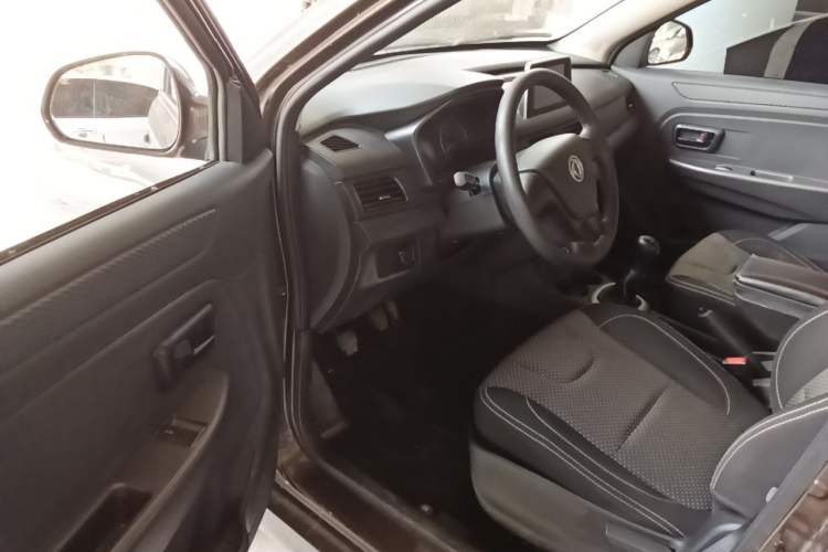 Used Dongfeng Fengon 330  Driver Seat