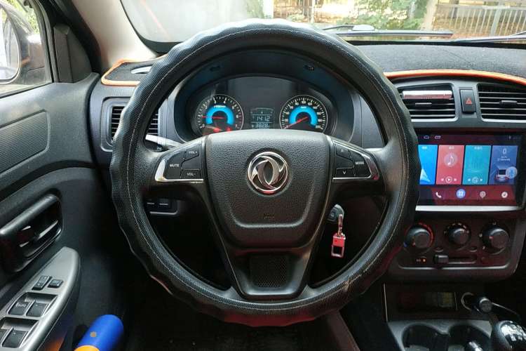 Used Dongfeng Fengon 330 2019 1.5L Manual Practical II China VI Steering Wheel