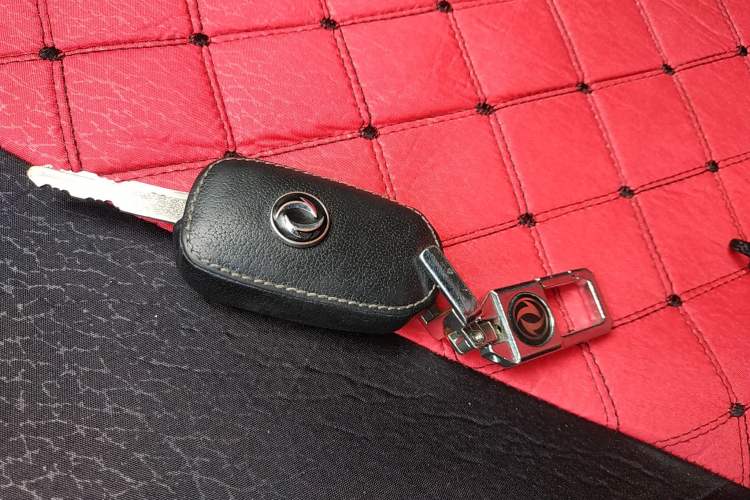 Used Dongfeng Fengon 330 2019 1.5L Manual Practical II China VI Vehicle Key