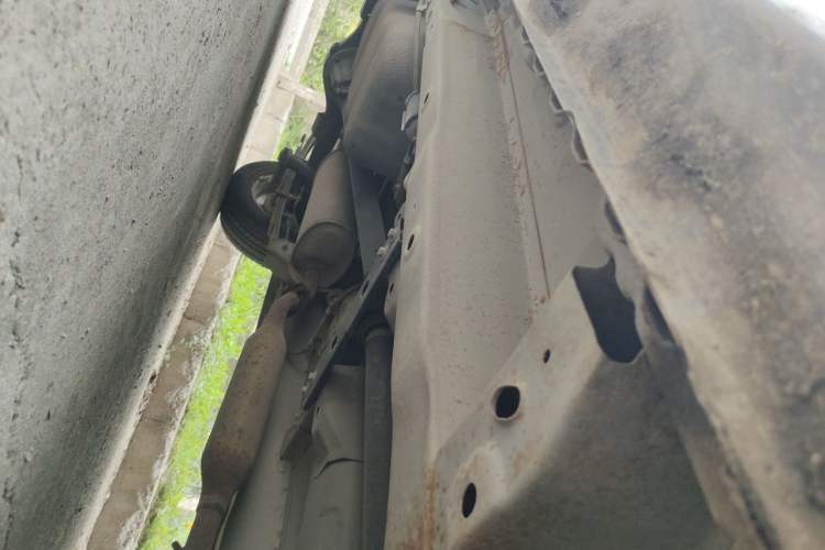Used Dongfeng Fengon 330 2019 1.5L 330S Manual Luxury Van China VI Standard Chassis Front Right
