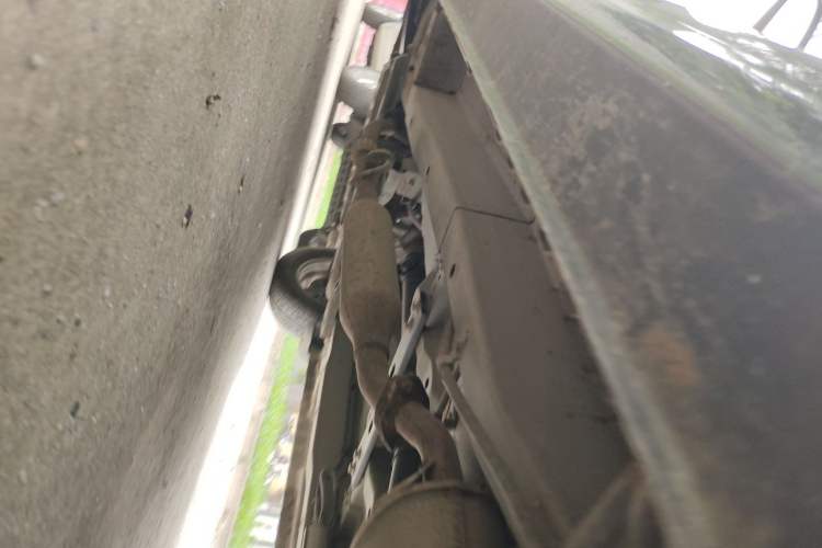 Used Dongfeng Fengon 330 2019 1.5L 330S Manual Luxury Van China VI Standard Chassis Rear Left