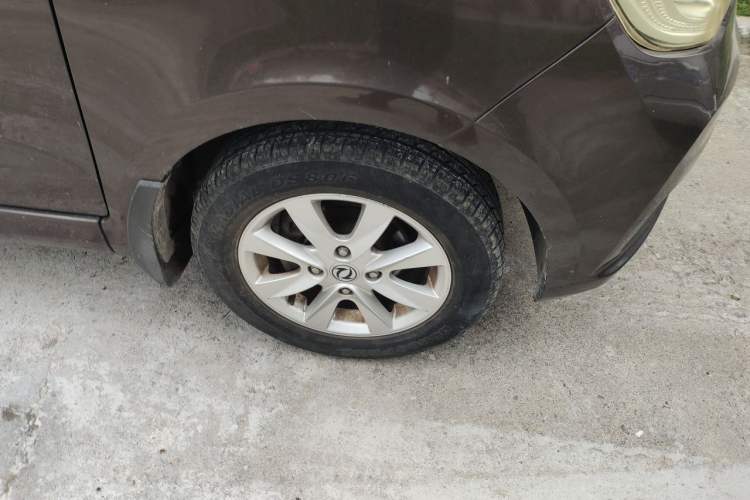 Used Dongfeng Fengon 330 2019 1.5L 330S Manual Luxury Van China VI Standard Right Front Wheel Hub