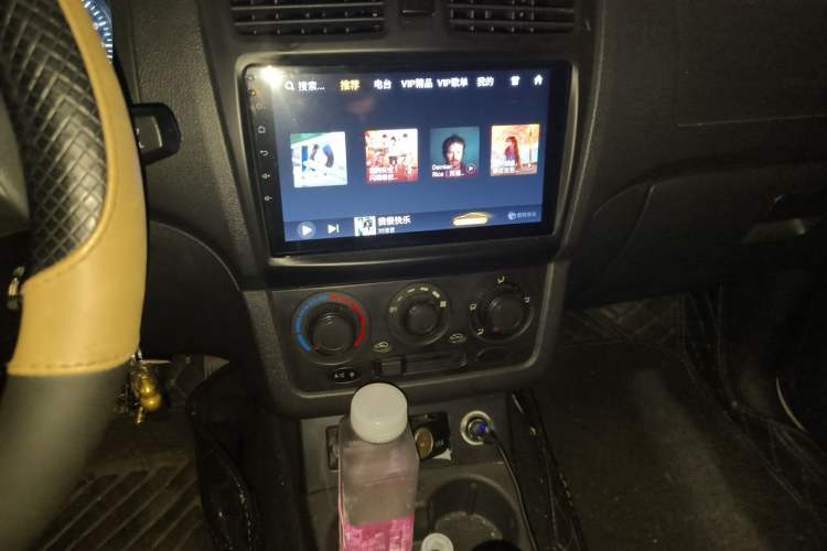 Used Dongfeng Fengon 330 2019 1.5L Manual Practical II China VI Audio And AC Panel