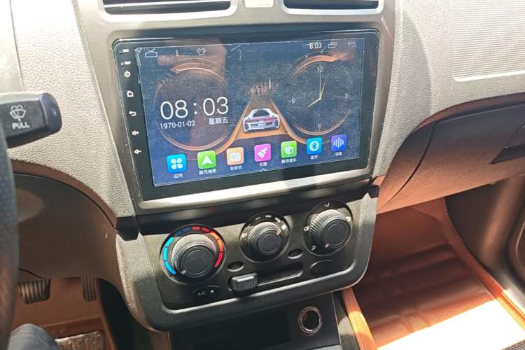 Used Dongfeng Fengon 330 2019 1.5L Manual Utility Grade I China VI Audio And AC Panel