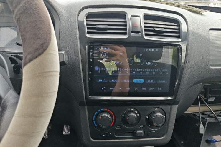 Used Dongfeng Fengon 330 2019 1.5L Manual Practical II China VI Audio And AC Panel
