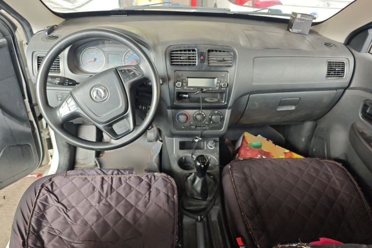 Used Dongfeng Fengon 330 2019 1.5L Manual Practical II China VI Center Console