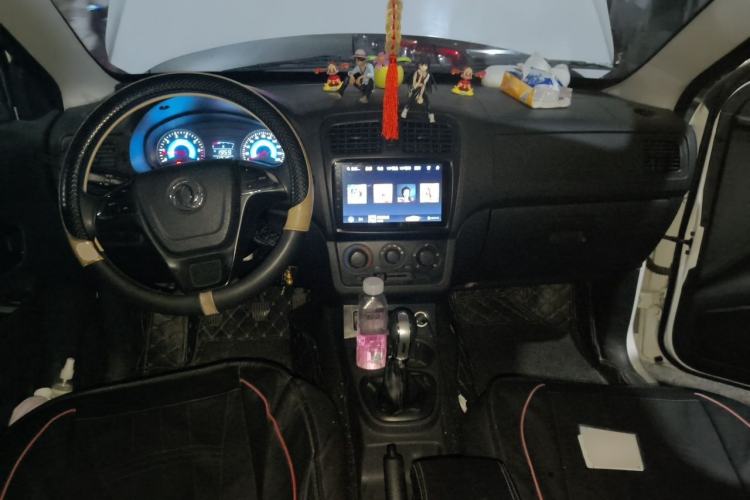 Used Dongfeng Fengon 330 2019 1.5L Manual Practical II China VI Center Console