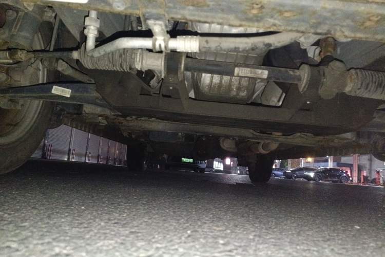 Used Dongfeng Fengon 330 2019 1.5L 330S Manual Comfort Version China VI Standard Chassis Front