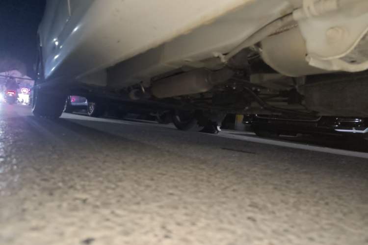 Used Dongfeng Fengon 330 2019 1.5L Manual Practical II China VI Chassis Front Left