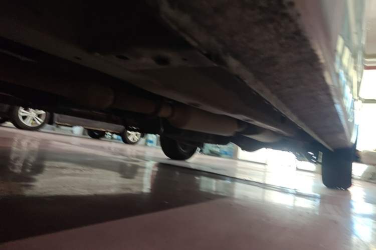 Used Dongfeng Fengon 330 2019 1.5L 330S Manual Comfort Version China VI Standard Chassis Front Left