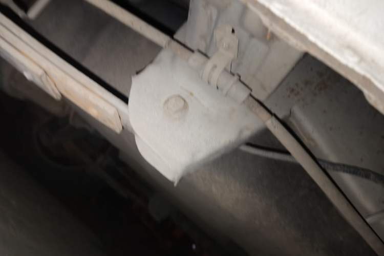 Used Dongfeng Fengon 330 2019 1.5L 330S Manual Luxury Van China VI Standard Chassis Front Left