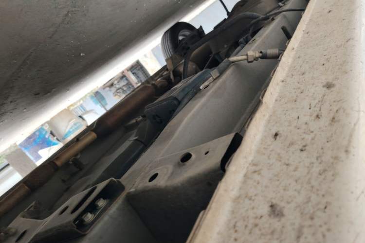 Used Dongfeng Fengon 330 2019 1.5L 330S Manual Comfort Version China VI Standard Chassis Front Right