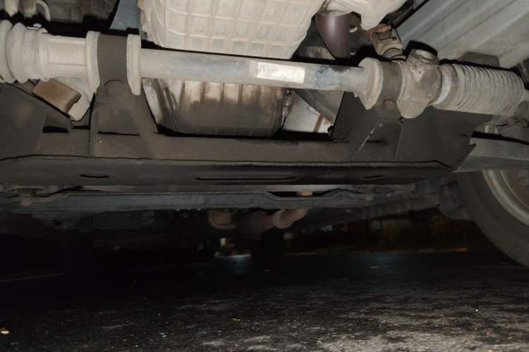 Used Dongfeng Fengon 330 2019 1.5L Manual Practical II China VI Chassis Front