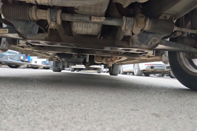 Used Dongfeng Fengon 330 2019 1.5L 330S Manual Comfort Version China VI Standard Chassis Front