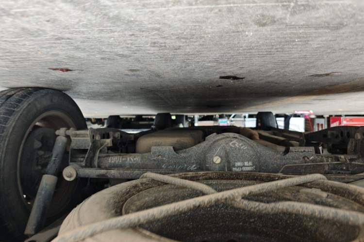 Used Dongfeng Fengon 330 2019 1.5L Manual Practical II China VI Chassis Rear