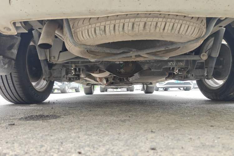 Used Dongfeng Fengon 330 2019 1.5L 330S Manual Comfort Version China VI Standard Chassis Rear