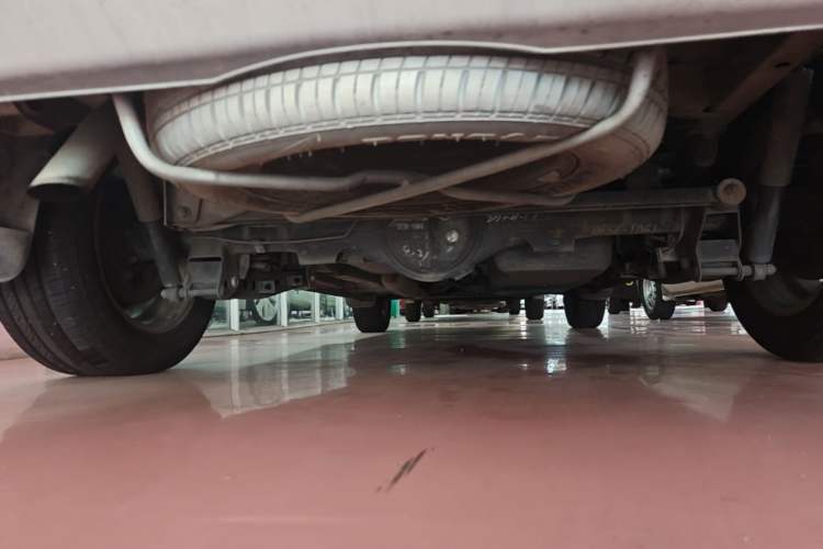 Used Dongfeng Fengon 330 2019 1.5L 330S Manual Comfort Version China VI Standard Chassis Rear