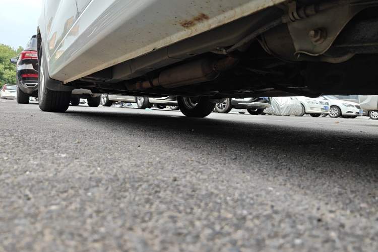 Used Dongfeng Fengon 330 2019 1.5L 330S Manual Comfort Version China VI Standard Chassis Rear Left