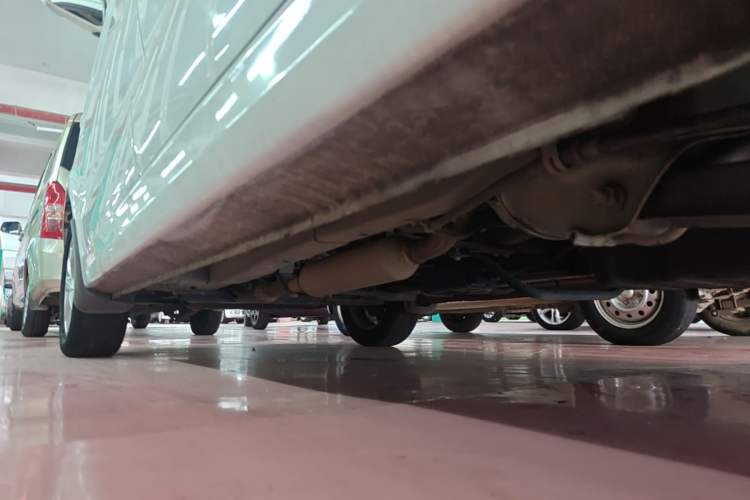 Used Dongfeng Fengon 330 2019 1.5L 330S Manual Comfort Version China VI Standard Chassis Rear Left